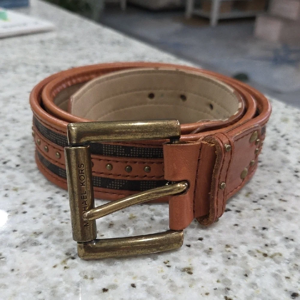 Michael Kors Vintage Womans Brown Leather Belt, Large